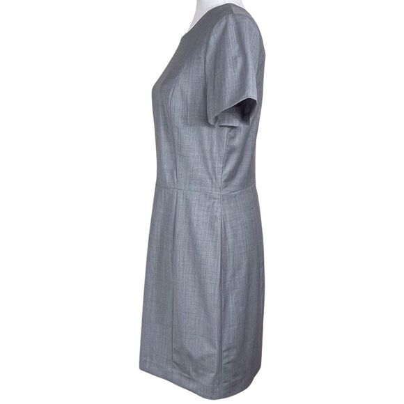 THEORY Cassii Sheath Dress Size 8 Wool Blend Short Sleeve Light Gray EUC Office - Picture 8 of 16